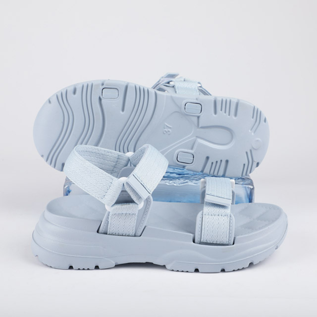 Women‘’s Platform Sport Sandal with Adjustable Straps