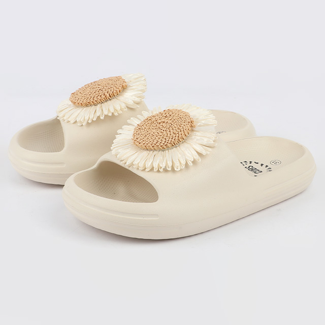 Girls' Sunflower Accent EVA Slide