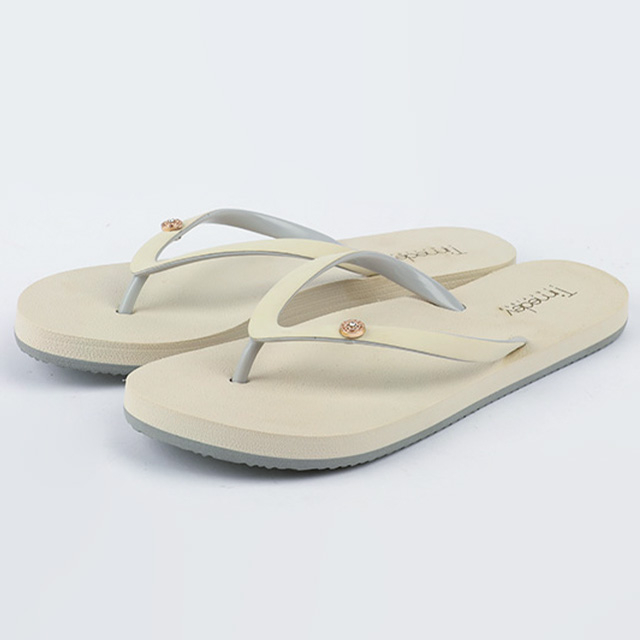Women’s Two-Tone Strap Flip Flop
