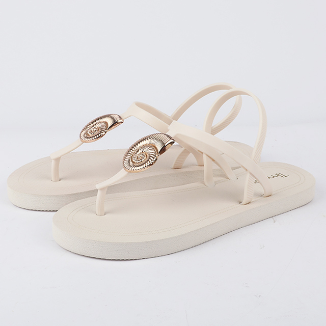 Seashell Decor Flip Flops (591751)